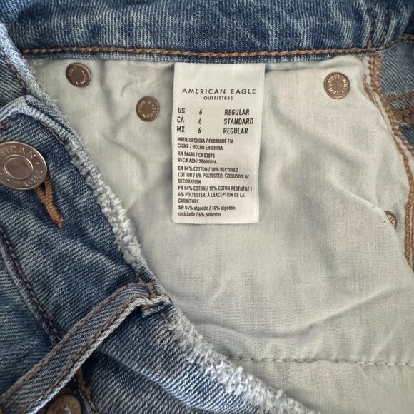 American Eagle Medium Wash Adjustable Waist Wide Leg Jeans // Size 6 - Picture 4 of 4